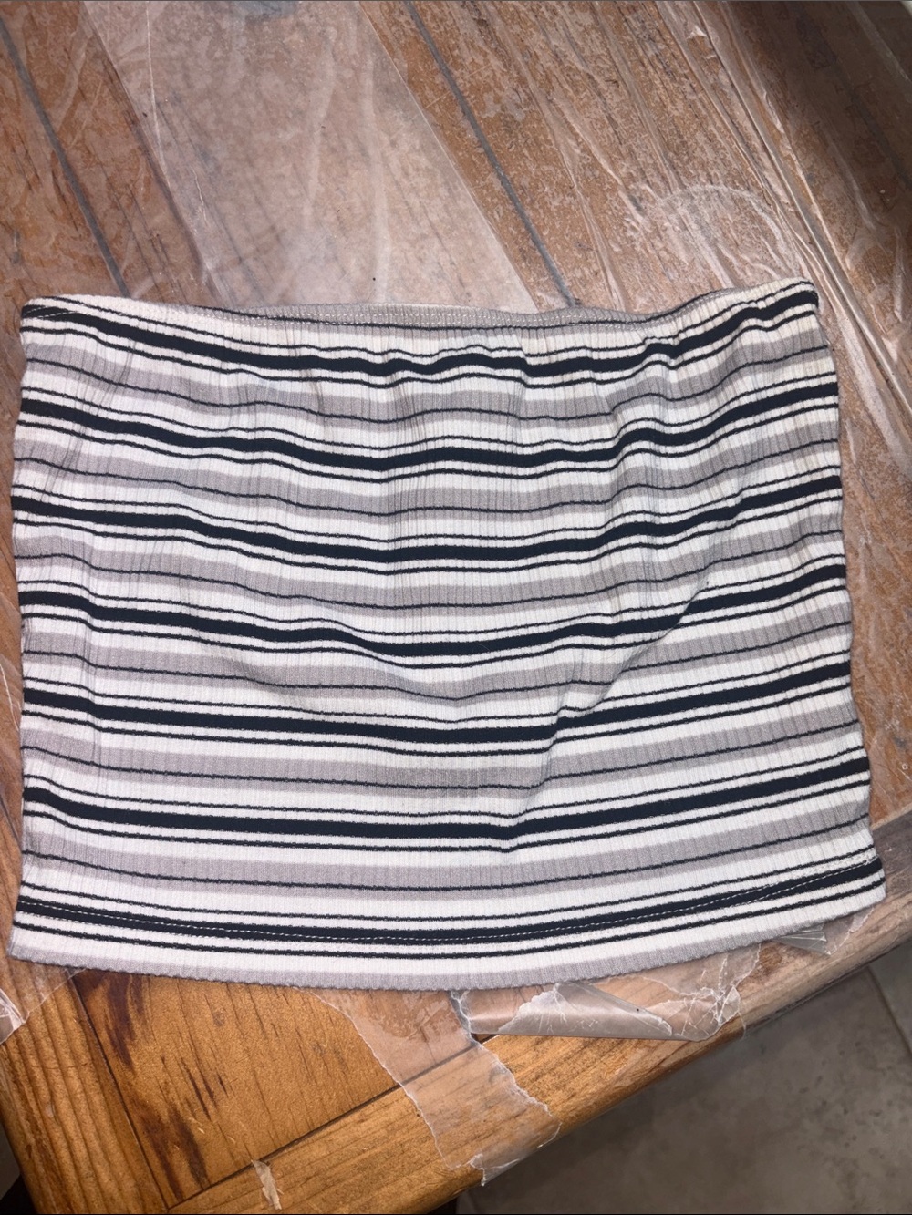 ⭐️ 5 for 25⭐️Striped Rib-Knit tube top in White and Black sz xs